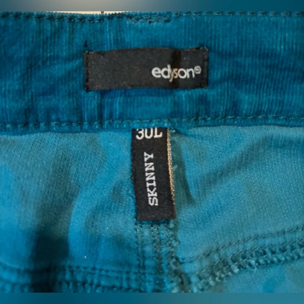 Edyson Women’s Size‎ 30L Teal Hampton Skinny Corduroy Pants